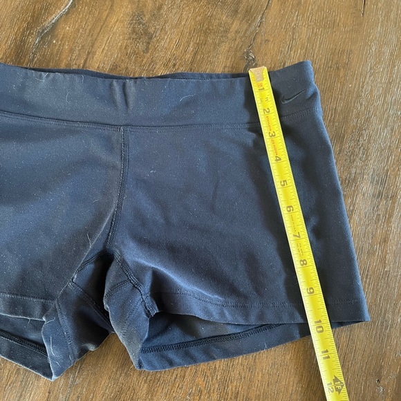Medium Navy Nike Dryfit running shorts - Picture 5 of 6